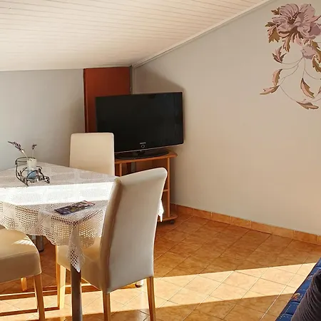 Cintya Daire